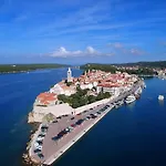 Belisima Sea View Apartment Rab Apartamento *