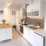 Belisima Sea View Apartment Rab