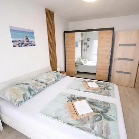 Belisima Sea View Rab Apartament
